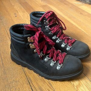 Sorel Ainsley Conquest Black Leather Boots Waterproof Hiking Red Laces Size 8